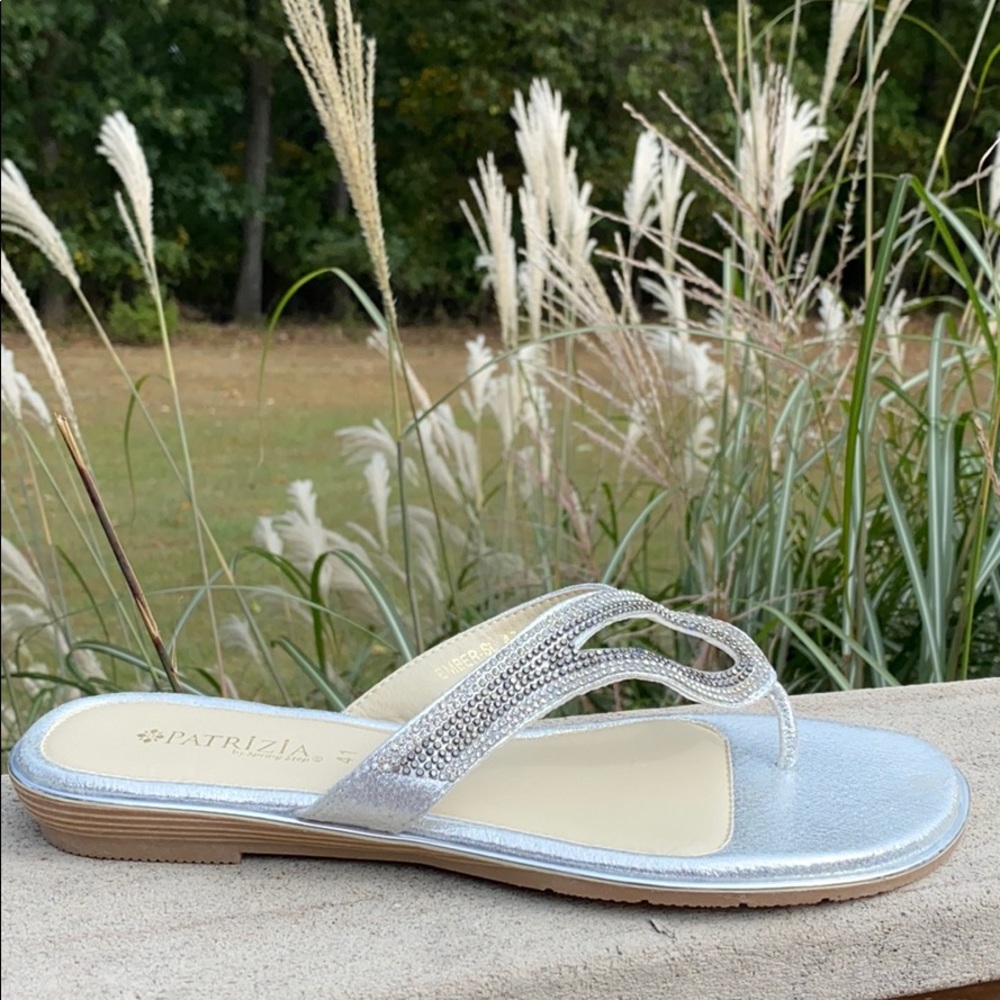Brand new beautiful silver PATRIZIA Sandals